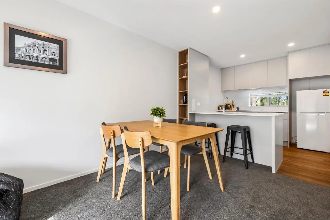 Linwood Avenue - Christchurch Holiday Home 0*,  Новая Зеландия